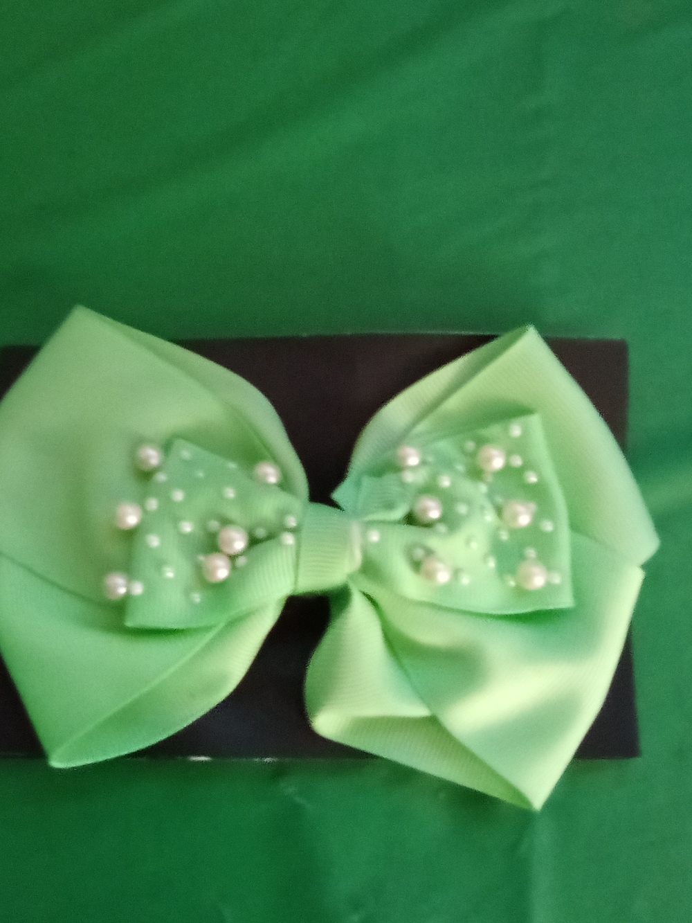 Pearl-Embellished Mint Green Hair Bow ( Home )